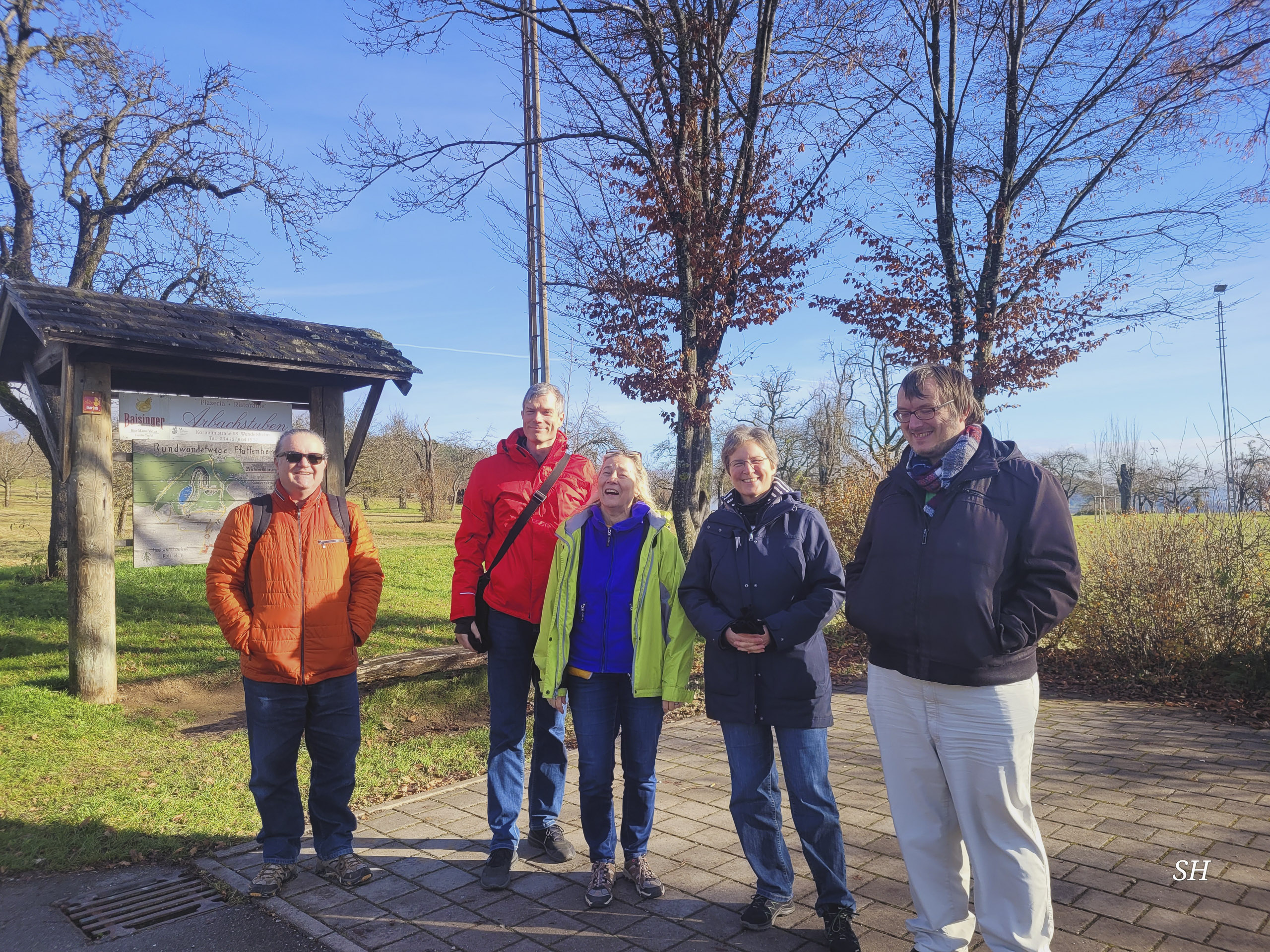 20251129113648 20251129 113647